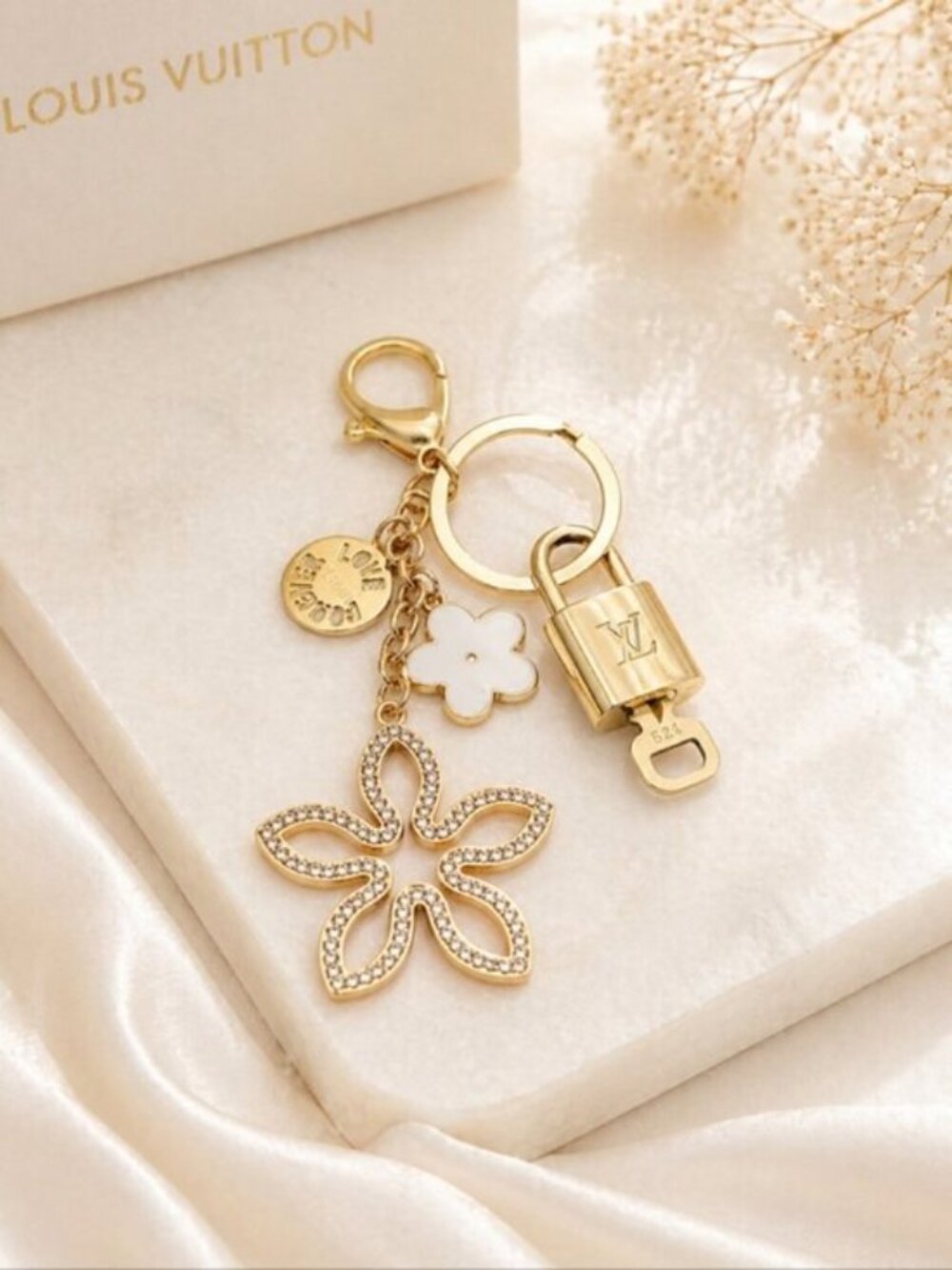 Louis Vuitton Authentic Gold Padlock 🔑 Key + Stylish Unbranded Clover Bag Charm